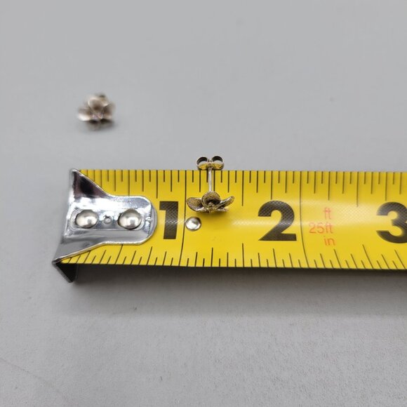 Floral Sterling Silver Stud Earrings Cubic Zirconia Center Marked 925 - Picture 4 of 4